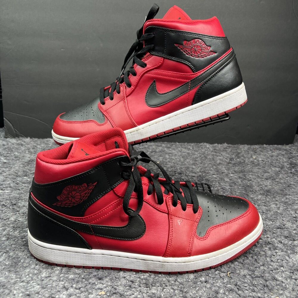 Jordan 1 Mid Reverse Bred Size 14 GUC